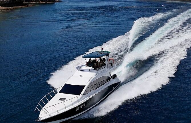 private speedboat charter Labuan Bajo